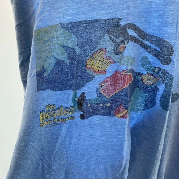 LF Vintage Beatles Tee w open back - Picture 3 of 3